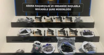 Silah üretimi yapılan iki eve operasyon