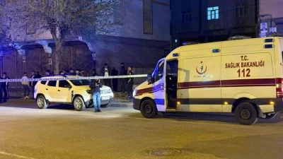 Silahlı kavga: 1’i polis 13 yaralı