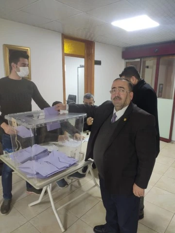 ŞOFÖRLER ODASI SADULLAH BÜYÜKKÖŞKER İLE DEVAM DEDİ