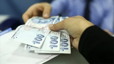 Sosyal yardım programlarının aylık ödemeleri artırıldı