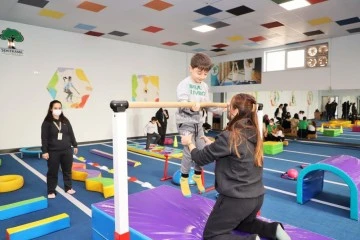 SPOR AKADEMİSİNDE ANNE VE ÇOCUKLARINA ÖZEL HİZMET