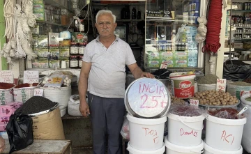 Sultani incirin kilosu 25 TL'ye düştü