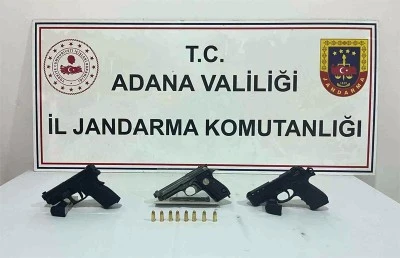 Şüpheli şahıslardan ruhsatsız tabanca ele geçirildi