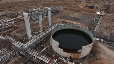 Suriye'nin en b&uuml;y&uuml;k petrol sahası havadan g&ouml;r&uuml;nt&uuml;ledi