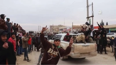 Suriye ordusu, Meskene'de coşkuyla karşılandı 