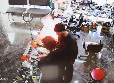Tamirciye Getirilen Telefon Bomba Gibi Patladı