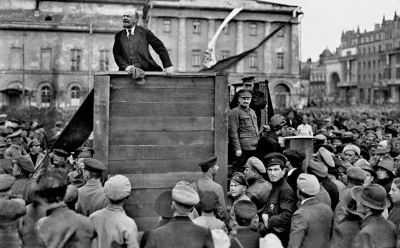 Tarihte Bug&uuml;n: Lenin, Sovyetler Birliğinin Kurulduğunu A&ccedil;ıkladı