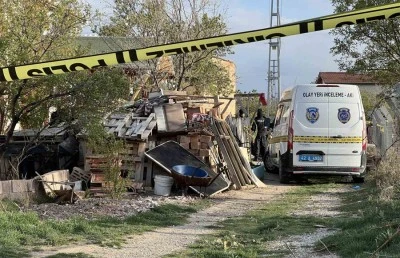 Tartıştığı eşini av tüfeğiyle öldürüp intihar etti
