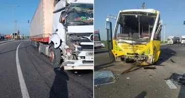 Tır ile halk otobüsü çarpıştı: 18 yaralı
