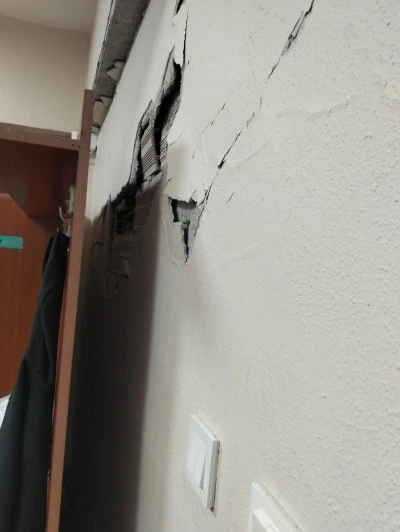 Tokat&rsquo;taki deprem okulda hasar bıraktı