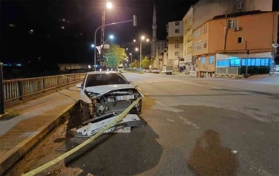 Trafik kazası: 2 ölü, 3 yaralı