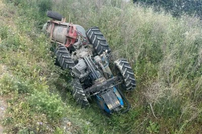 Traktör altında kalan sürücü hayatını kaybetti