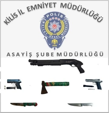 Tüfek, tabanca, fişek ve kesici alet ele geçirildi