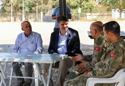 Vali Kalaylı Kilis&rsquo;te Sınır Hattına Yakın K&ouml;yde İncelemelerde Bulundu