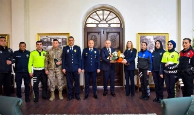 Vali Şahin, kahraman polisleri ağırladı