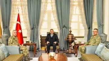Vali Şahin Komutanlar ile görüştü