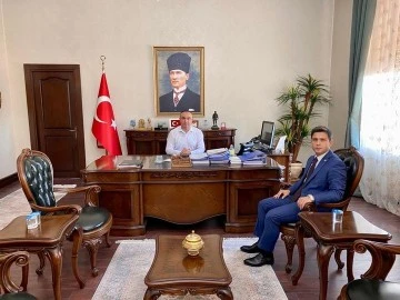 Vali Soytürk, Elbeyli Kaymakamı Bayraklı'ya başarılar diledi