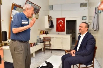 Vali Soytürk Esnafları gezdi