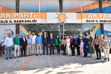 Vali Soytürk’ten siyasi partilere ziyaret