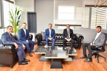 Vali Soytürk üretime ve İstihdama katkı sunan Beyoğlu Çikolatasını Fabrikasını ziyaret etti