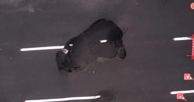Vatan Caddesi’nde yol çöktü: O anlar havadan görüntülendi