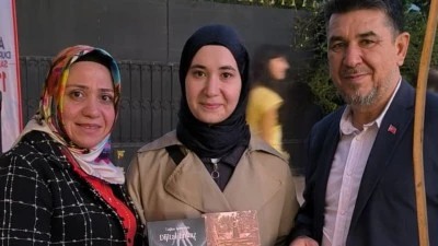 Yazar Tuğba İşlekoğlu Kilis 1. Kitap Fuarı'nda Okurlarıyla Buluştu
