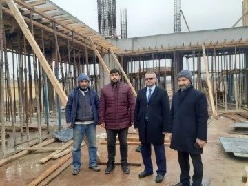 YENİ BEŞEVLERE YAPILAN CAMİNİN TEMELİ YÜKSELMEYE DEVAM EDİYOR