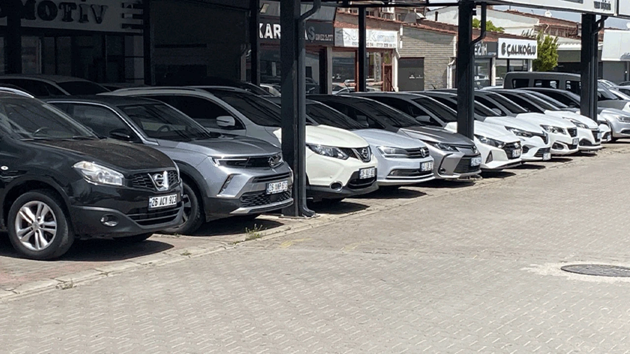 Yetki Belgesi Olmadan İkinci El Ara&ccedil; Satanlar Yandı: 1,4 Milyon TL&rsquo;ye Kadar Ceza!