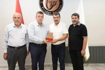 Yılın ilk Antep fıstığına GTB'den ödül