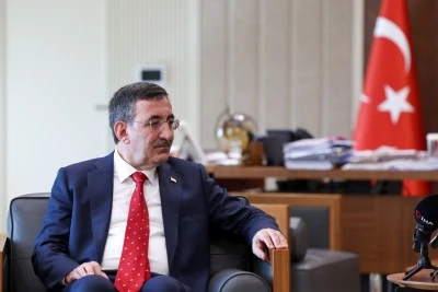 Yılmaz: "T&uuml;rkiye Yeni Anayasayla Geleceğe Y&uuml;r&uuml;yecek, Enflasyonda Hedef Tek Haneli Rakamlar"