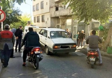 YOL ORTASINDA KALAN ARAÇ ÇEKİCİ İLE KALDIRILDI