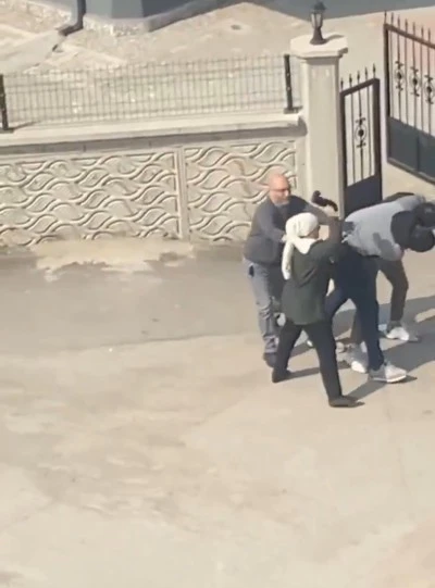 Yol verme tartışması kavgaya dönüştü