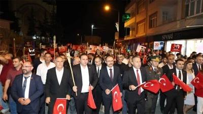 Kilis’te 30 Ağustos Zafer Bayramı’nda Fener Alayı Coşkusu 